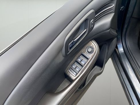 Used 2015 Chevrolet Malibu LT w/ Power Convenience Package FWD image 18