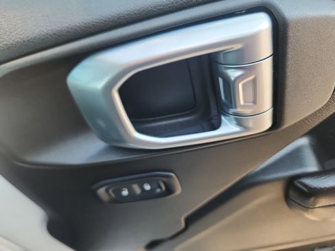 Used 2020 Jeep Wrangler Unlimited Sport S image 17