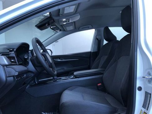 Used 2026 Toyota Camry LE FWD image 19
