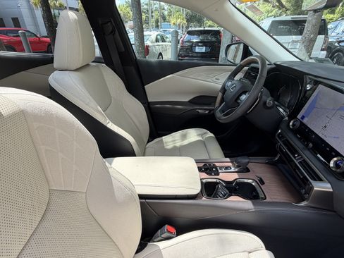 Used 2024 Lexus RX 350 w/ Convenience Package AWD/4WD image 46
