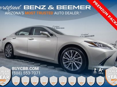 Used 2020 Lexus ES 300h w/ Premium Package