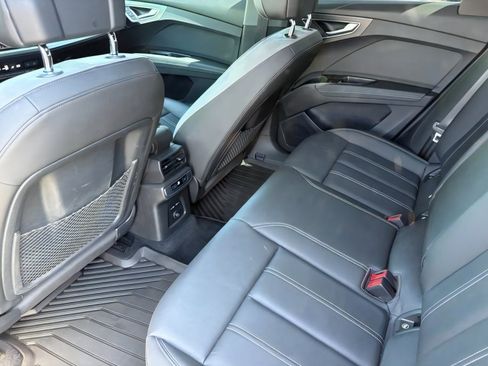 Used 2023 Audi Q4 e-tron Premium Plus w/ Premium Plus RWD image 29