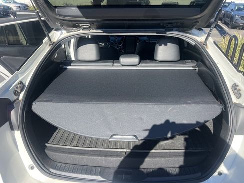 Used 2020 Toyota Prius Prime XLE image 29