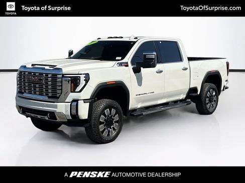 Used 2025 GMC Sierra 3500 Denali w/ Denali Reserve Package AWD/4WD image 1