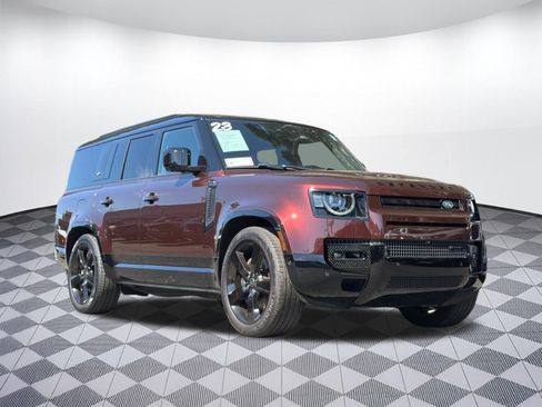 Used 2023 Land Rover Defender 130 X-Dynamic SE AWD/4WD image 6