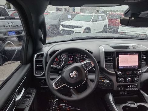 Used 2025 RAM 1500 Big Horn AWD/4WD image 11