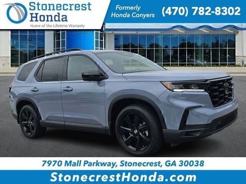 Used 2025 Honda Pilot Black Edition image 1