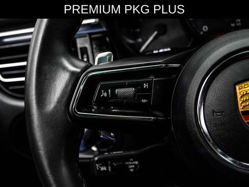 Used 2023 Porsche Macan AWD/4WD image 39