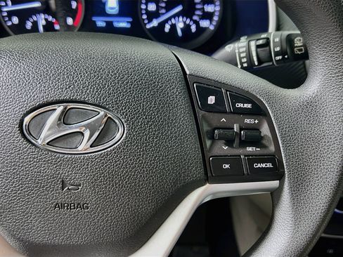 Used 2021 Hyundai Tucson Value FWD image 19