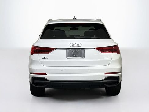 Used 2025 Audi Q3 2.0T Premium w/ Convenience Package AWD/4WD image 4