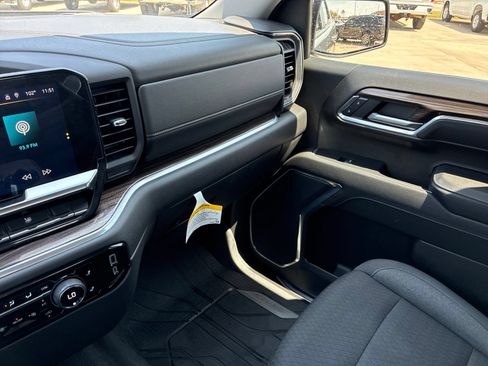 Used 2024 Chevrolet Silverado 1500 LT w/ Protection Package RWD image 38