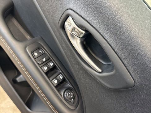 Used 2019 Jeep Compass Latitude AWD/4WD image 19