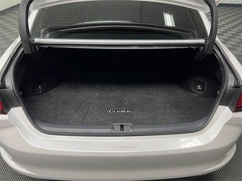 Certified 2025 Lexus ES 350 w/ Accessory Package (Z2) image 8