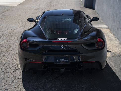 Certified 2016 Ferrari 488 GTB image 4