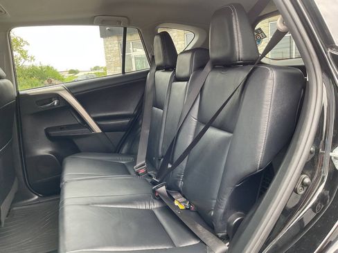 Used 2015 Toyota RAV4 Limited w/ Technology Package AWD/4WD image 31
