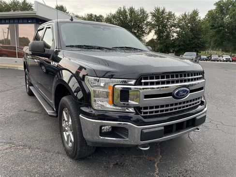 Used 2020 Ford F150 XLT w/ Equipment Group 302A Luxury AWD/4WD image 13