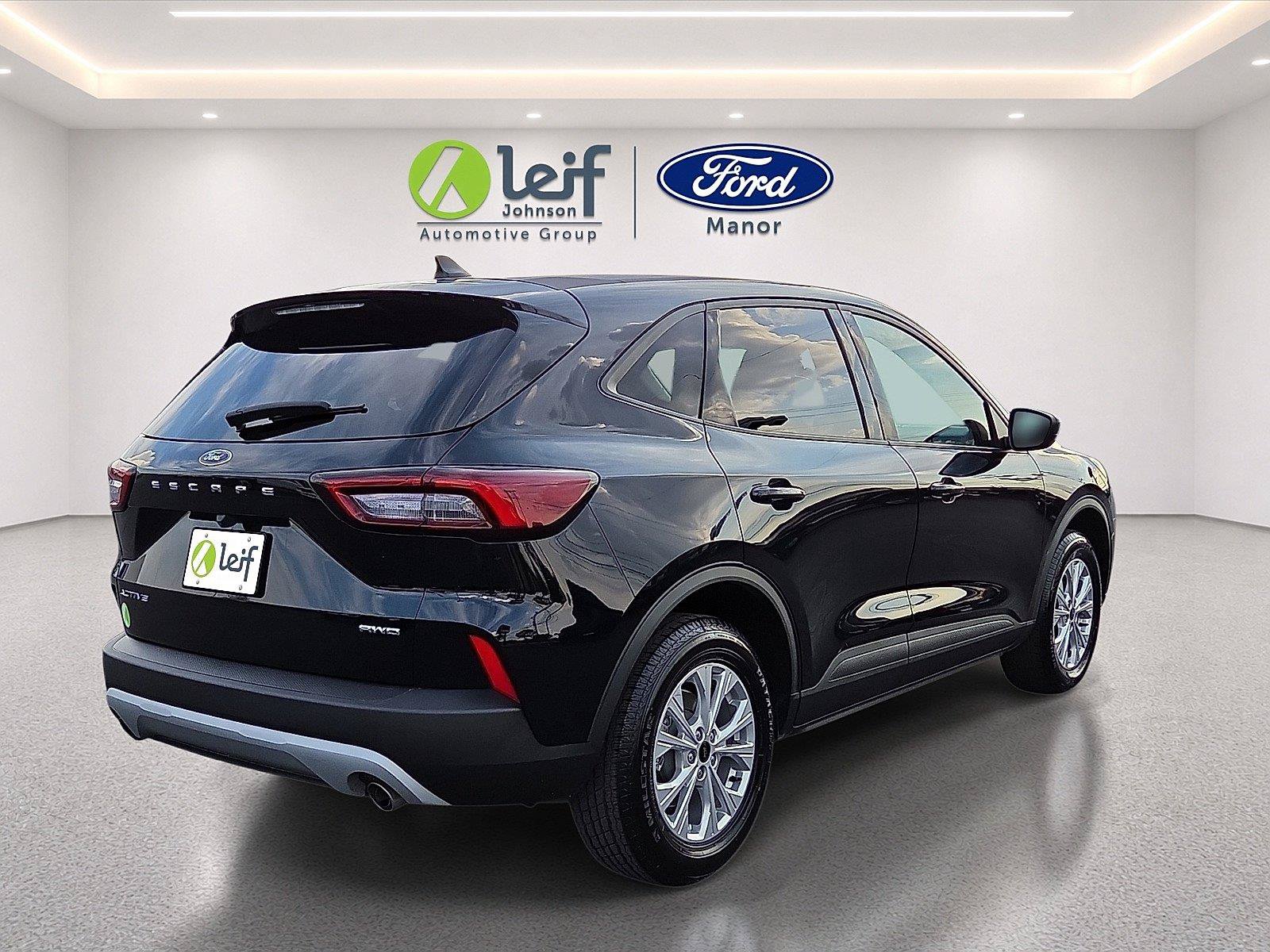 Certified 2025 Ford Escape Active AWD/4WD image 8