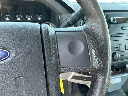 Used 2013 Ford F250 XL RWD image 15