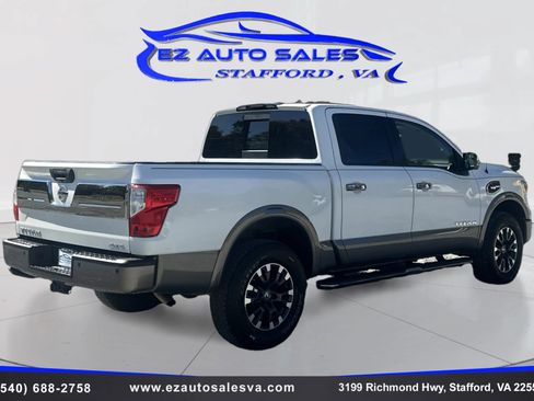 Used 2017 Nissan Titan Platinum Reserve image 5