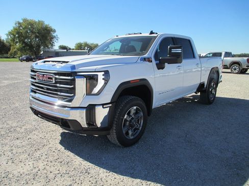 New 2026 GMC Sierra 3500 SLE w/ SLE Value Package image 10