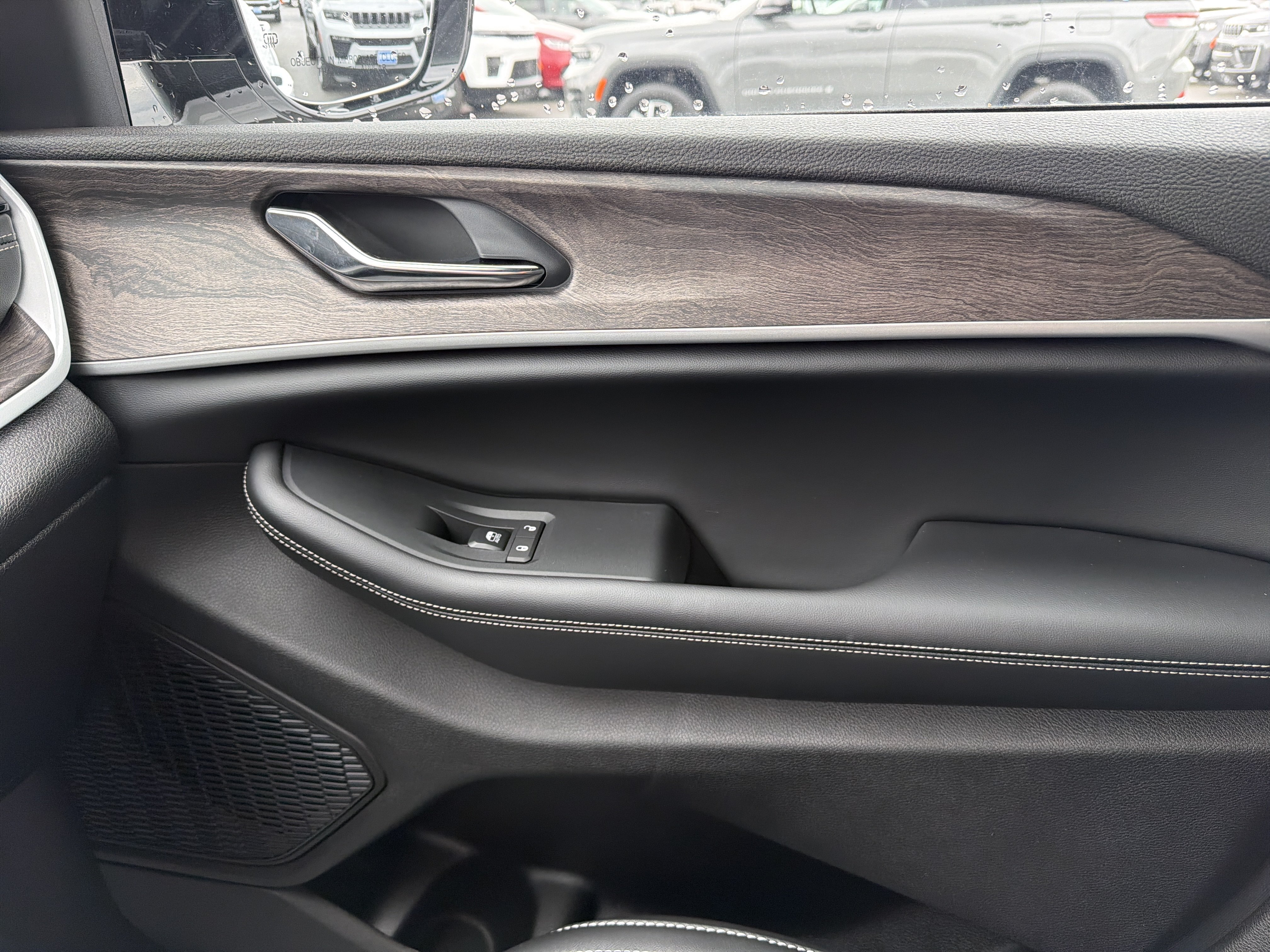 New 2027 Jeep Grand Cherokee 4WD image 22