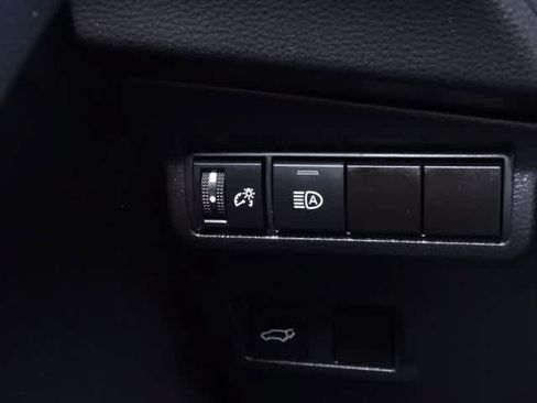 Certified 2025 Toyota Corolla Cross XLE w/ Convenience Package FWD image 40