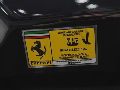 Used 2018 Ferrari 812 Superfast RWD image 46