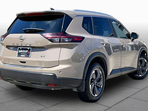 Certified 2024 Nissan Rogue SV w/ SV Premium Package FWD image 12