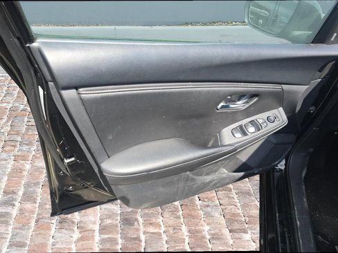 Used 2023 Nissan Sentra SV FWD image 10