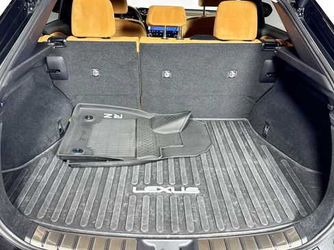 Used 2023 Lexus RZ 450e Premium image 23