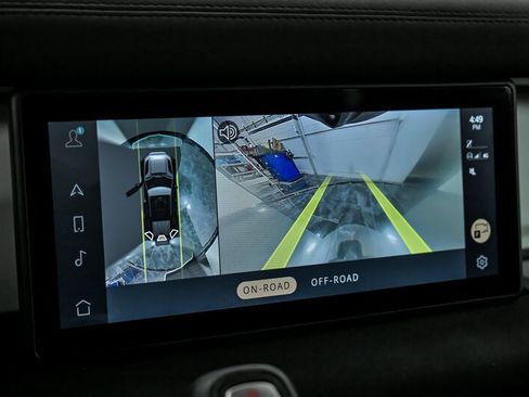 Used 2021 Land Rover Defender 110 image 30