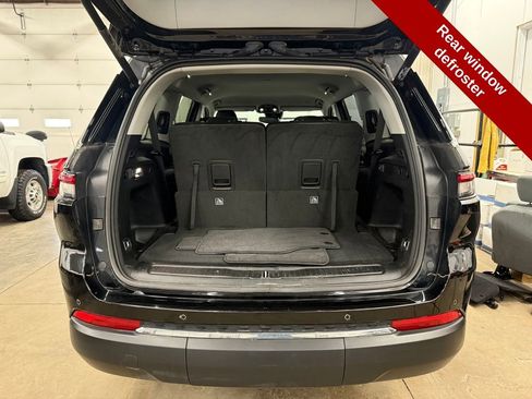 Used 2023 Jeep Grand Cherokee L Limited image 39