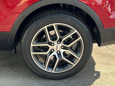 Certified 2017 Ford Explorer Sport w/ Equipment Group 401A image 5