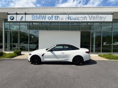 Used 2025 BMW M4 xDrive Competition w/ Executive Package AWD/4WD image 1