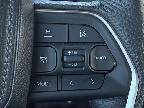 Used 2025 Toyota Tundra Platinum w/ TRD Off-Road Package AWD/4WD image 21