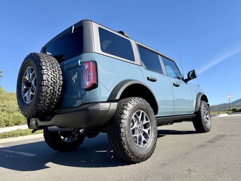 Used 2022 Ford Bronco Badlands image 12