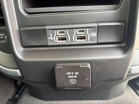 Used 2020 RAM 1500 Big Horn AWD/4WD image 10