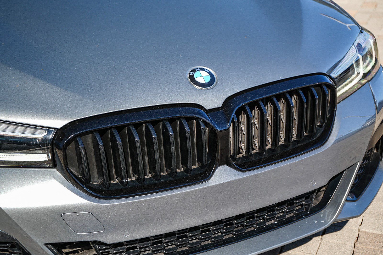 Used 2023 BMW 540i w/ M Sport Package RWD image 6