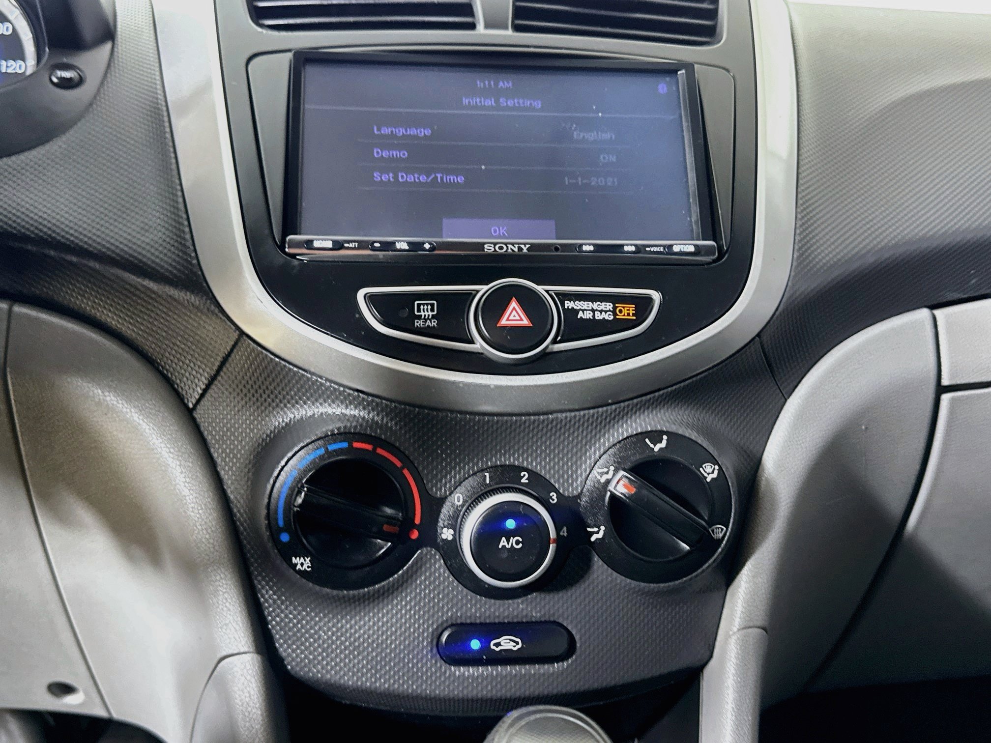 Used 2014 Hyundai Accent GLS FWD image 17