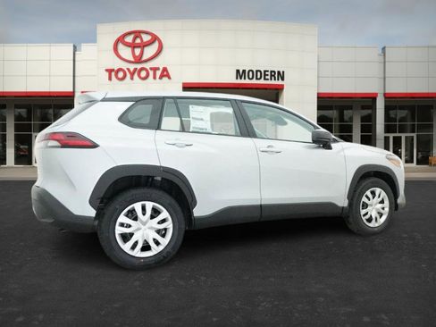 New 2026 Toyota Corolla Cross L image 24