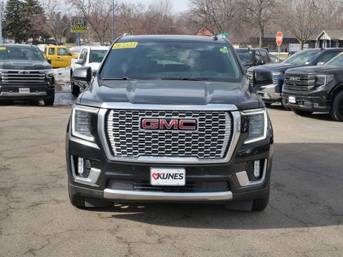 Used 2024 GMC Yukon Denali w/ Denali Reserve Package image 2