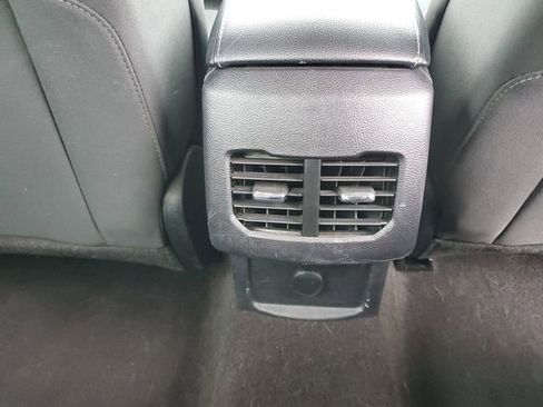 Used 2020 Ford Fusion SE image 20