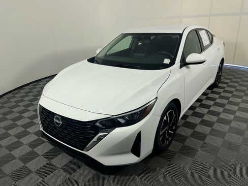 Used 2024 Nissan Sentra SV FWD image 7