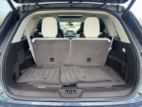 Used 2023 Lincoln Aviator Black Label w/ Dynamic Handling Package image 12