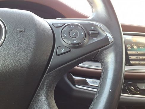 Used 2018 Buick Enclave Avenir image 19