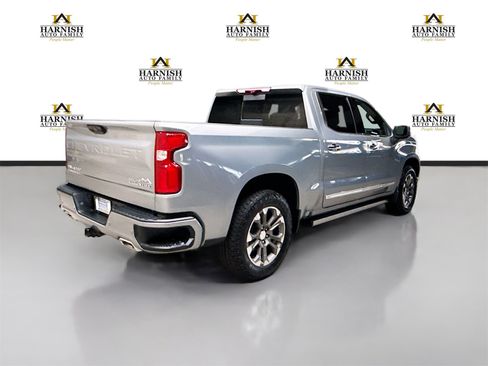 Used 2024 Chevrolet Silverado 1500 High Country w/ Technology Package image 5