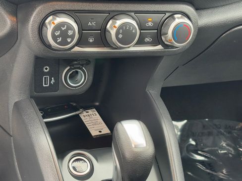 Used 2024 Nissan Kicks S image 25