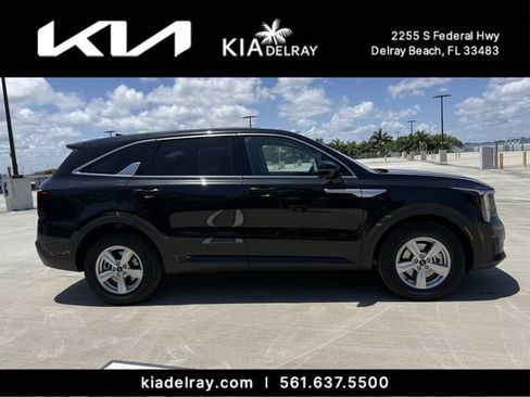 New 2026 Kia Sorento LX FWD image 2