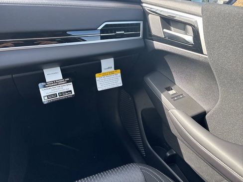 New 2026 Mitsubishi Outlander ES image 15