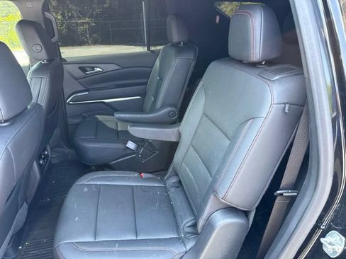 Used 2024 Chevrolet Traverse Z71 w/ LPO, Floor Liner Package AWD/4WD image 14